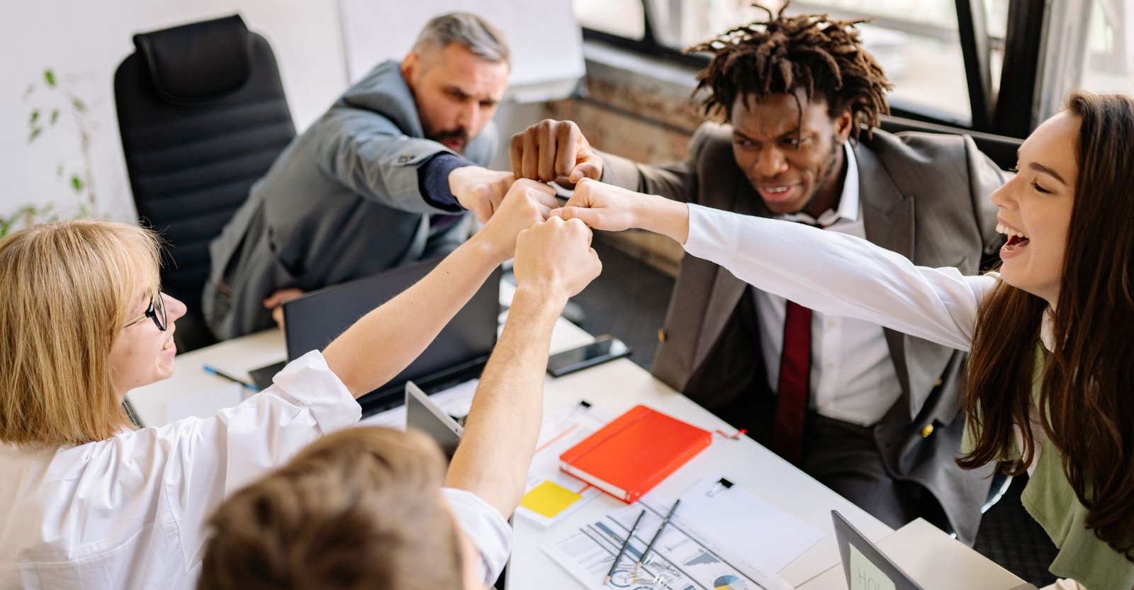 indicadores de desempenho, kpi o que é, indices de liquidez, indice de endividamento, clima organizacional, o que é bi, ferramentas de bi, o que é indicadores de desempenho, indicadores de desempenho conceito formulação e análise, indicadores de desempenho financeiro