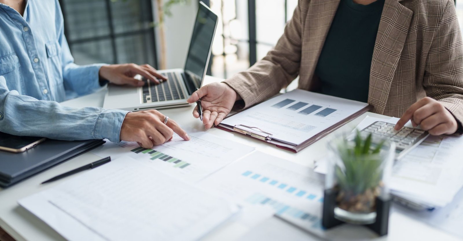 fluxo de caixa lucro presumido, Como montar um fluxo de caixa para empresa no lucro presumido, Software de gestão de fluxo de caixa para empresas de lucro presumido, Como controlar o fluxo de caixa no regime de lucro presumido. como analisar fluxo de caixa da empresa, Onde encontrar modelos de planilhas prontas para fluxo de caixa?, Como interpretar o demonstrativo de fluxo de caixa de uma empresa?, Como comparar diferentes soluções digitais para gestão de fluxo de caixa?