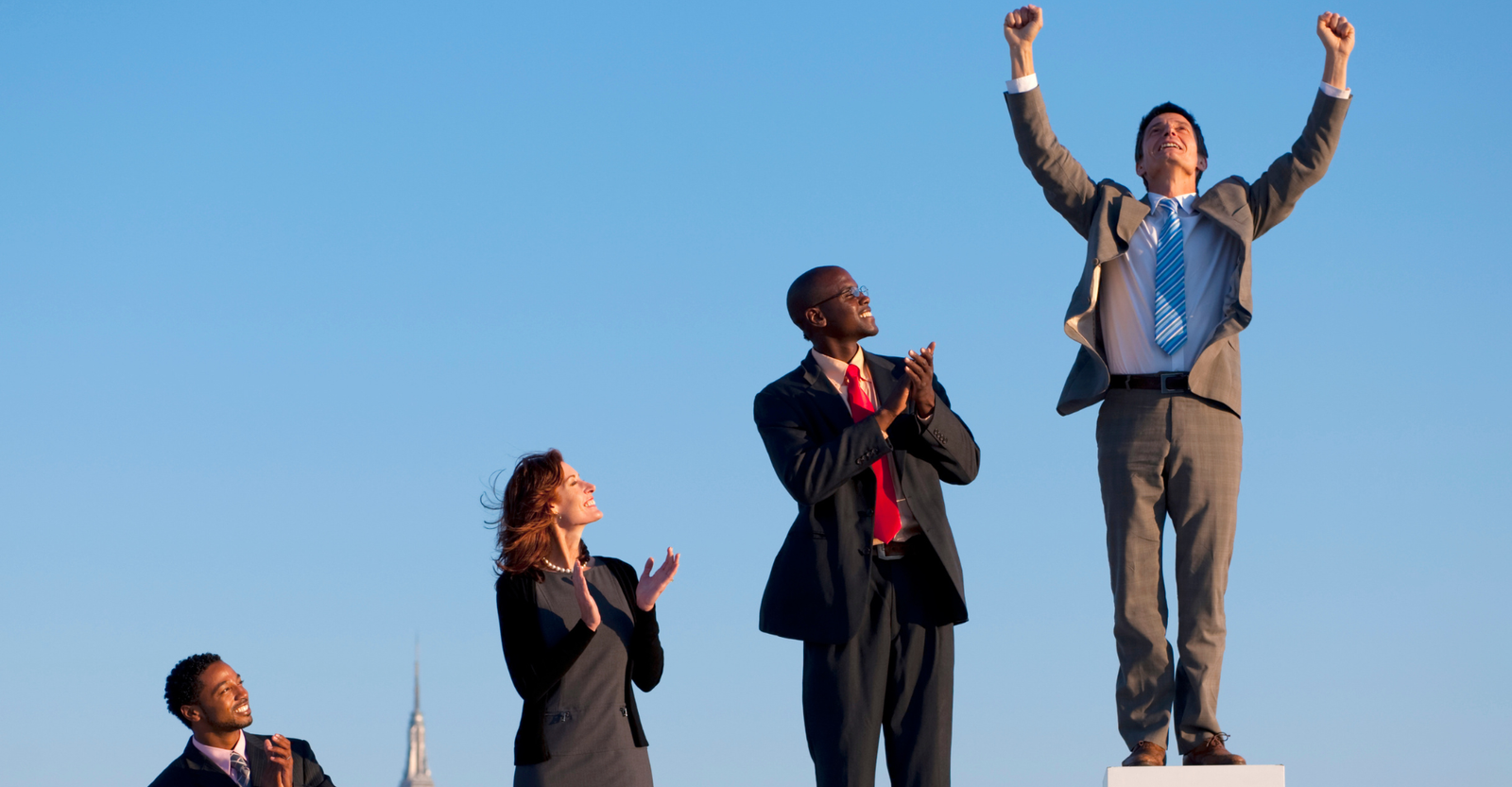 O que empresas estão fazendo hoje para formar líderes que realmente entregam resultado 1 pipeline de liderança estrutura de crescimento de líderes na empresa. Desenvolvimento de líderes, curso de liderança, pipeline de liderança, gestão de conflitos.